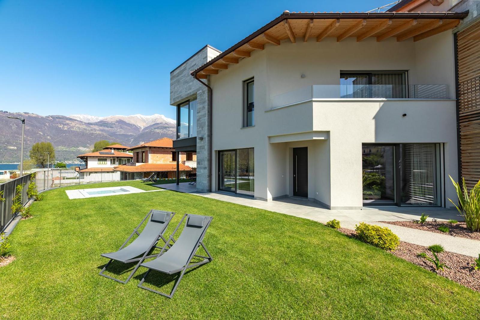 Lago Dorato Luxury Apartments & Villa - Lake Como View Colico Exterior foto